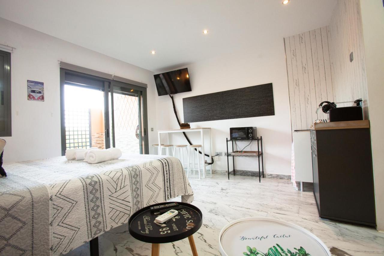 Suites Beach Nature เบเลซ-มาลากา ภายนอก รูปภาพ