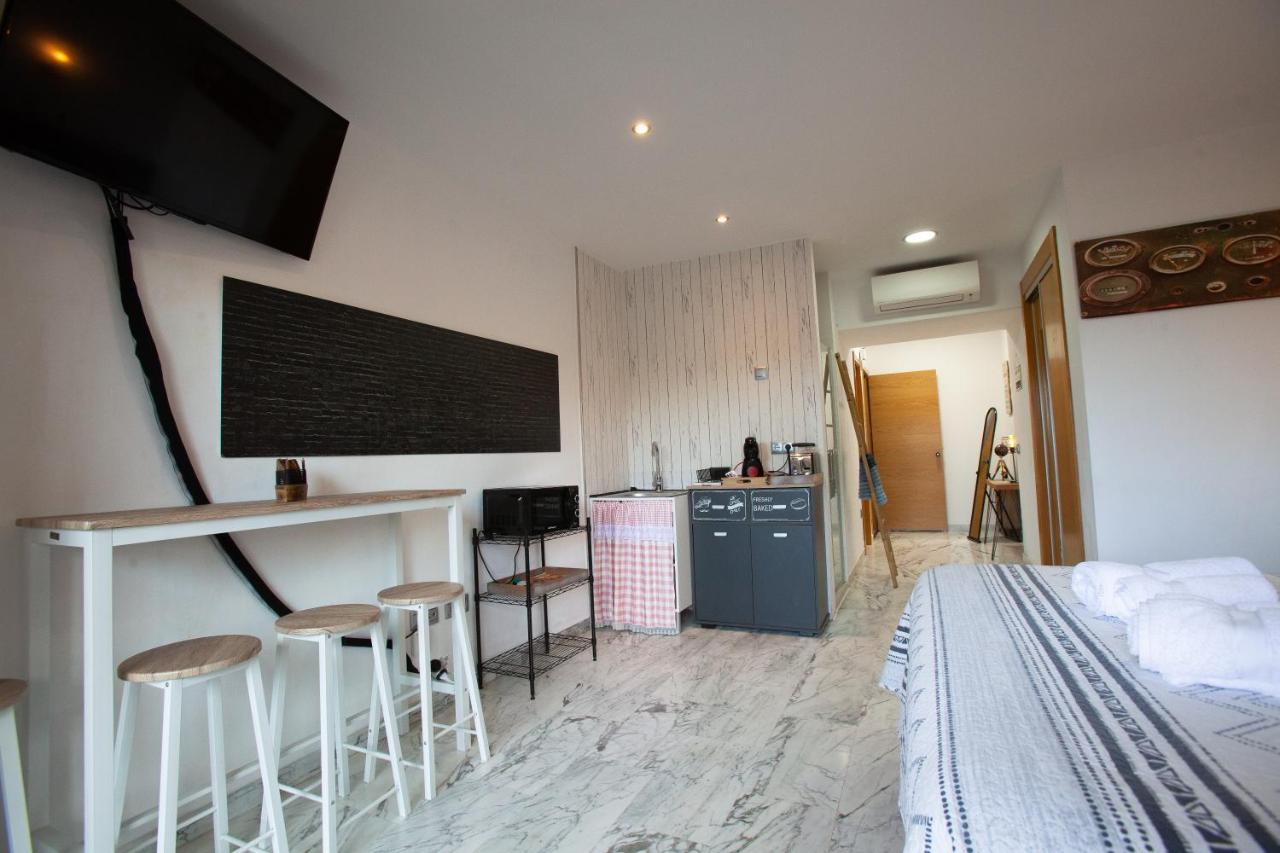 Suites Beach Nature เบเลซ-มาลากา ภายนอก รูปภาพ